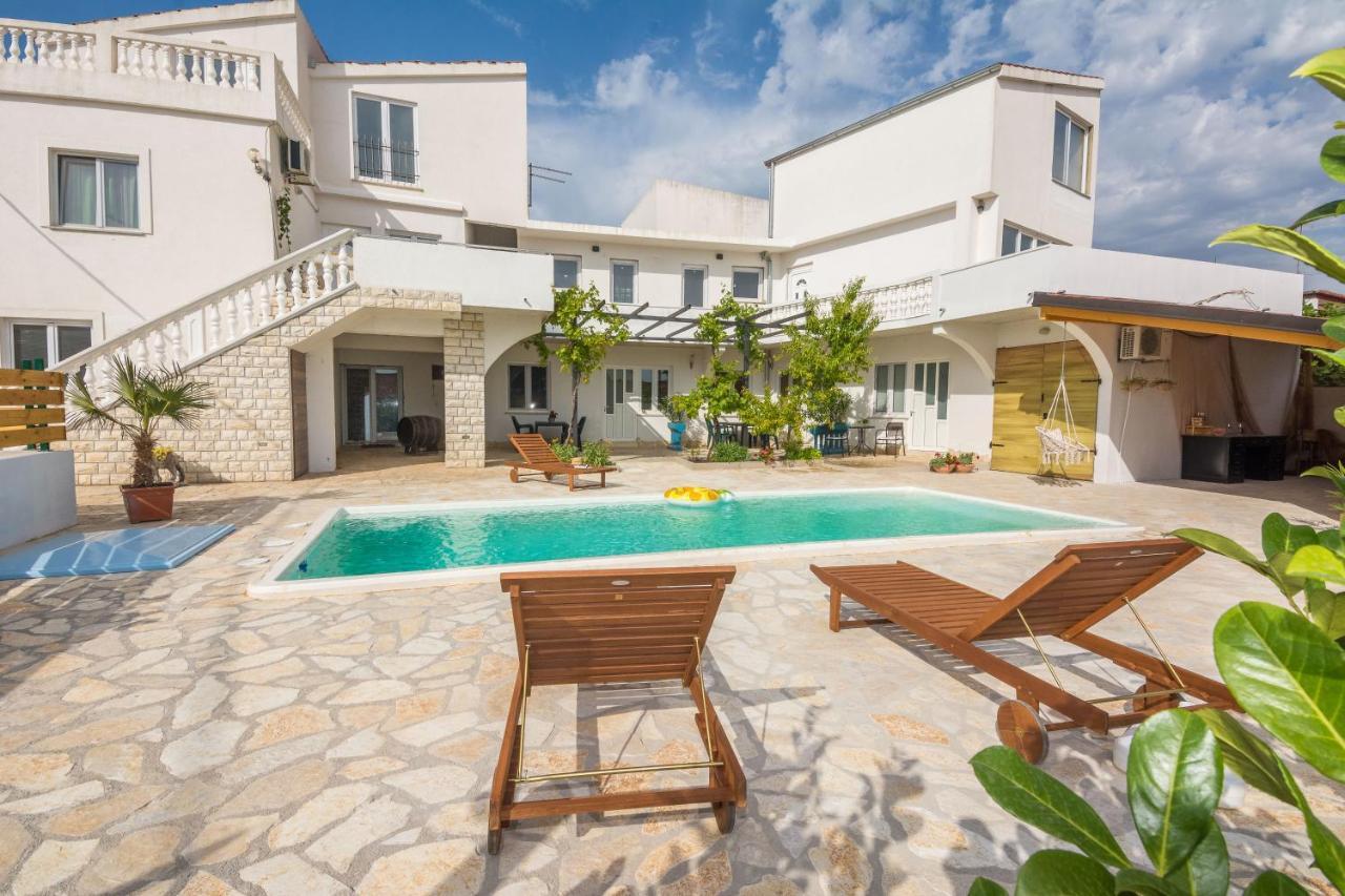 Apartments Barbara Трибунь Екстер'єр фото